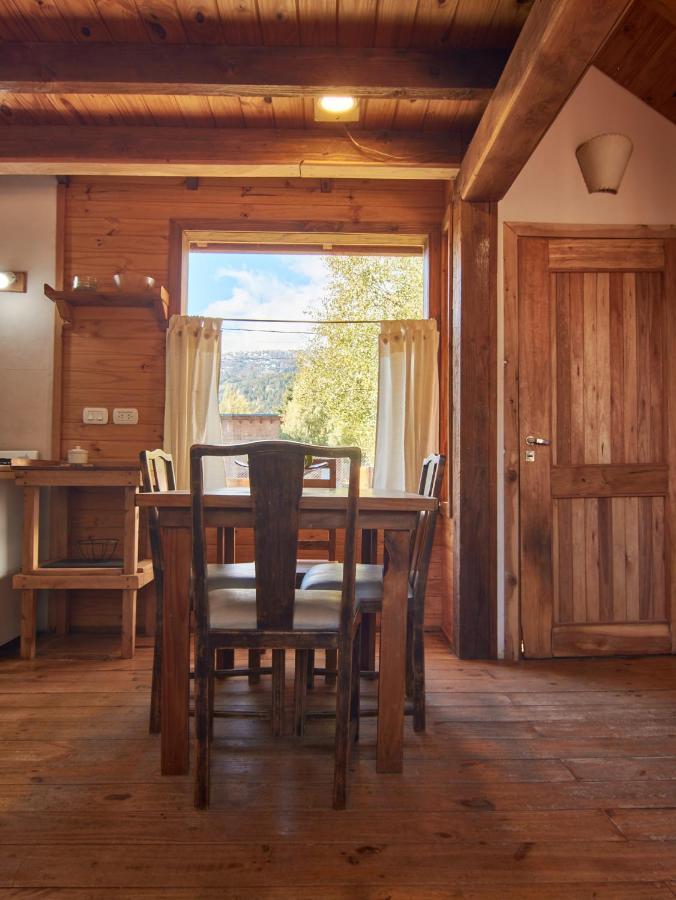 Cabanas Hechas A Mano Con Vista Al Cerro Catedral San Carlos de Bariloche Exterior photo